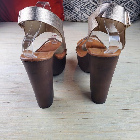 SODA | Platform Chunky Heel | Metallic  Pewter | Sandals  | Size 10 - Picture 6 of 11